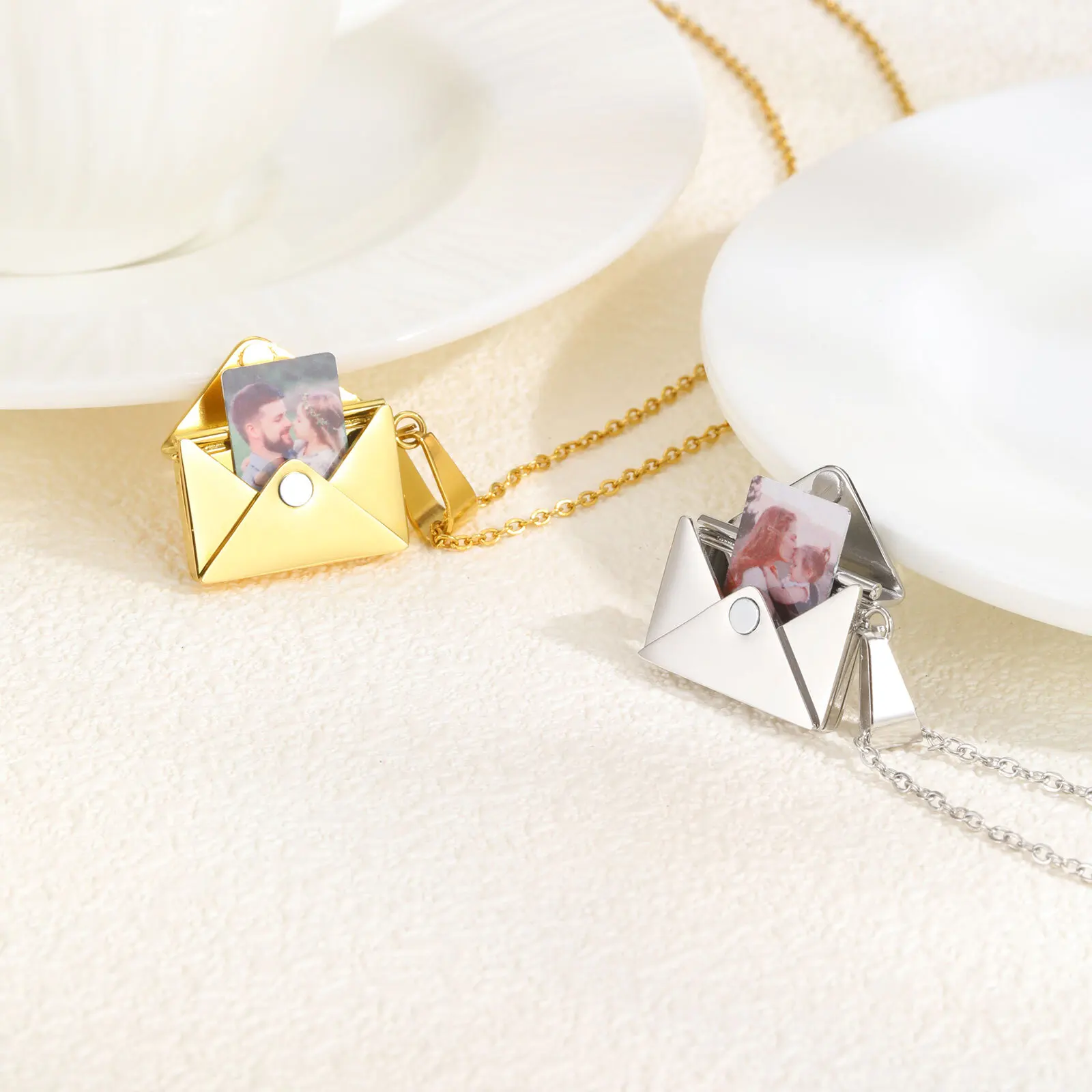 Personalized Photo Locket Neck - đánh giá và giá Making Custom Jewelry